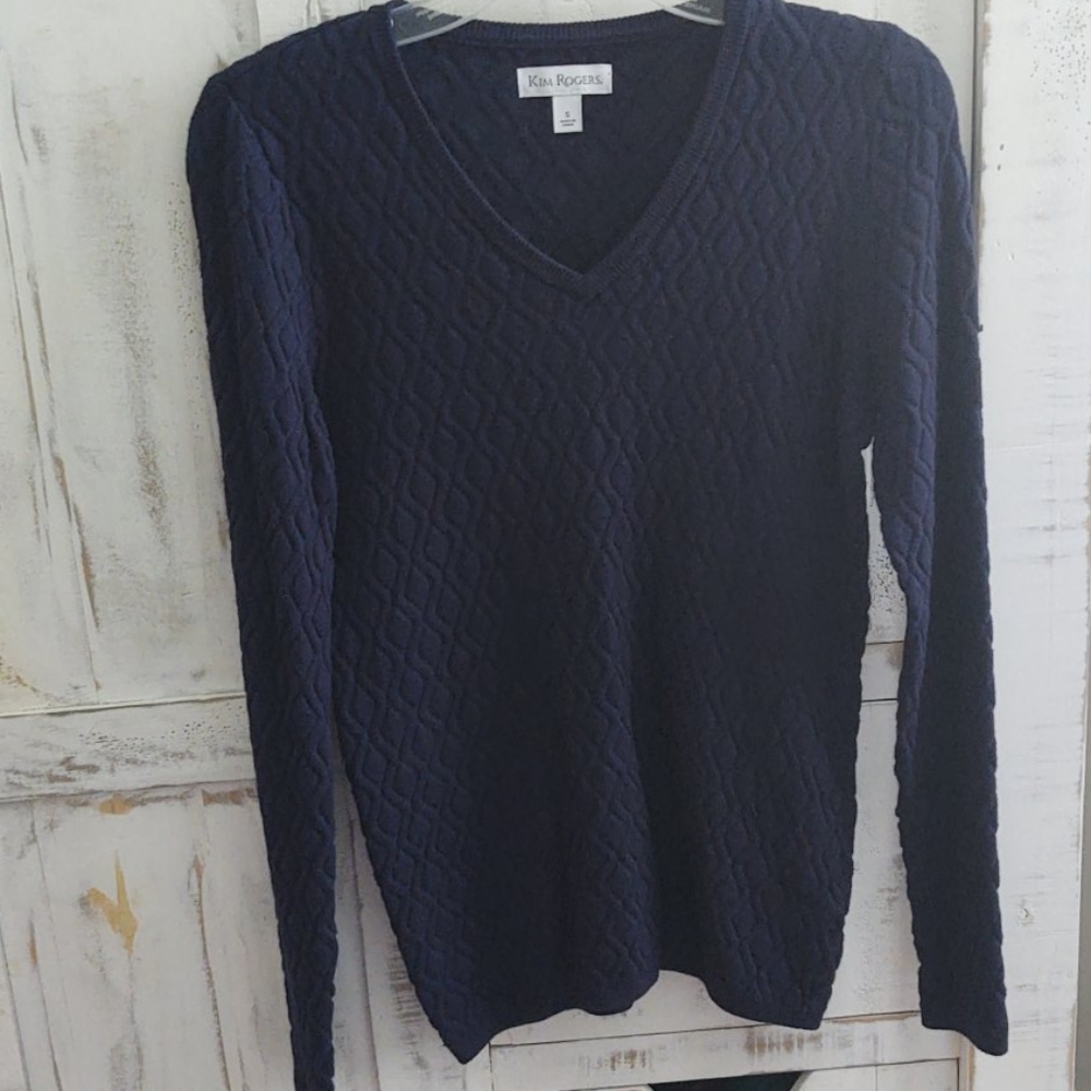 Kim Rogers cable knit v-neck sweater